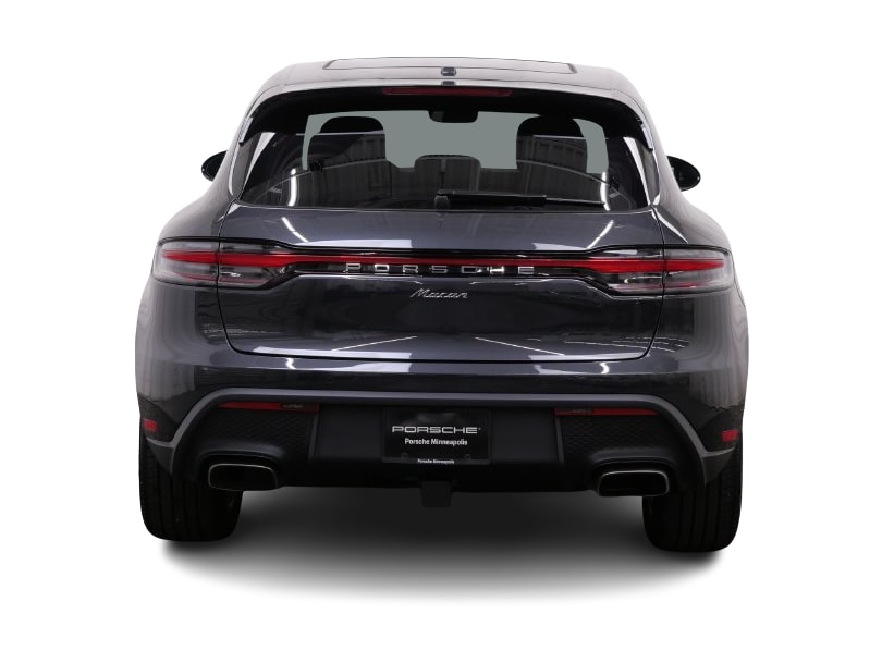 Thumbnail: 2026 Porsche Macan - 5