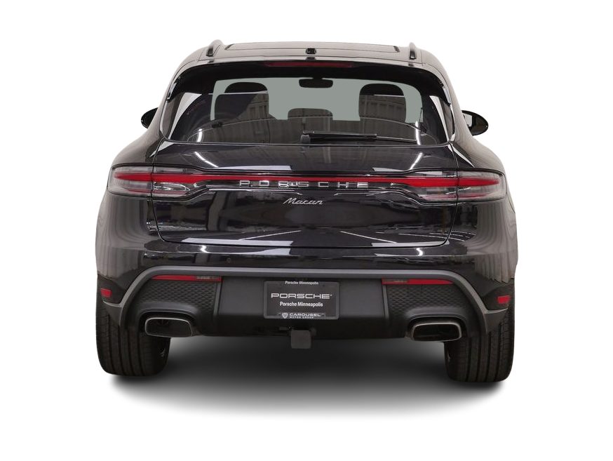 Thumbnail: 2026 Porsche Macan - 5