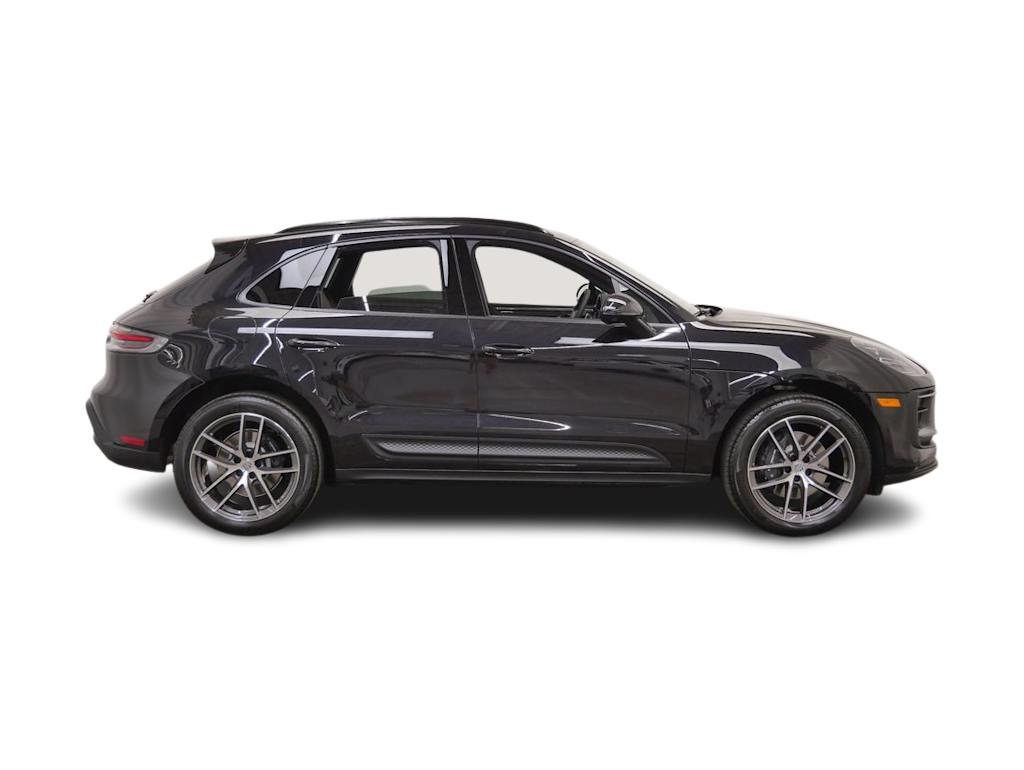 Thumbnail: 2026 Porsche Macan - 13