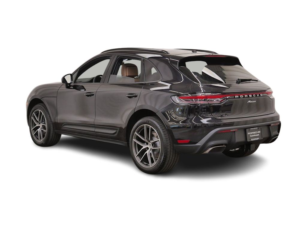 Thumbnail: 2026 Porsche Macan - 4