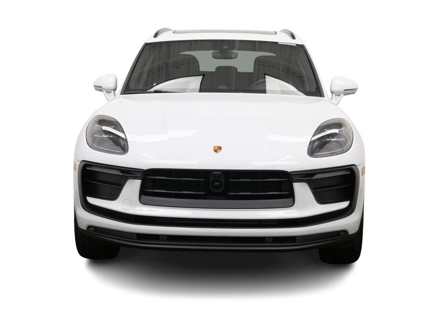Thumbnail: 2026 Porsche Macan - 14