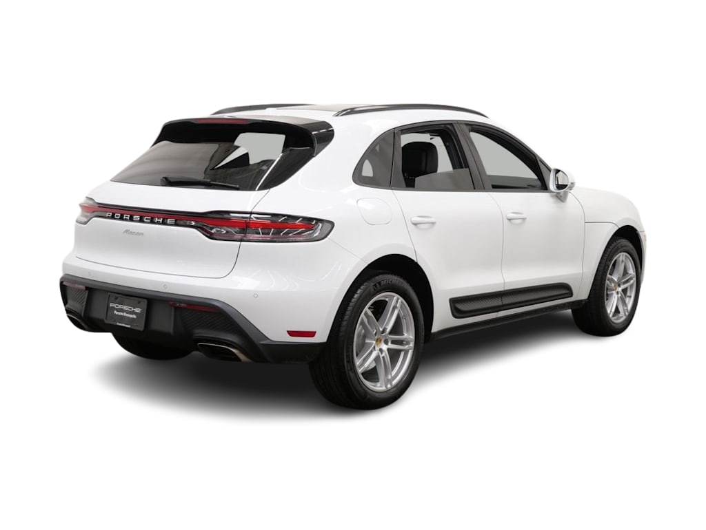 Thumbnail: 2026 Porsche Macan - 11