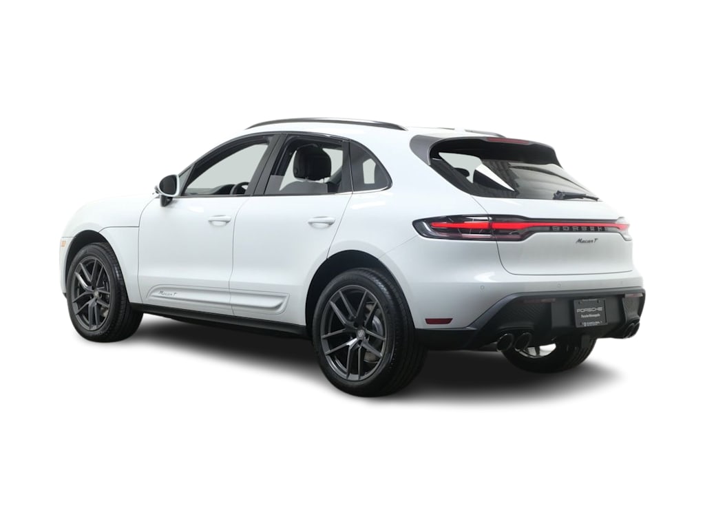 Thumbnail: 2026 Porsche Macan - 4