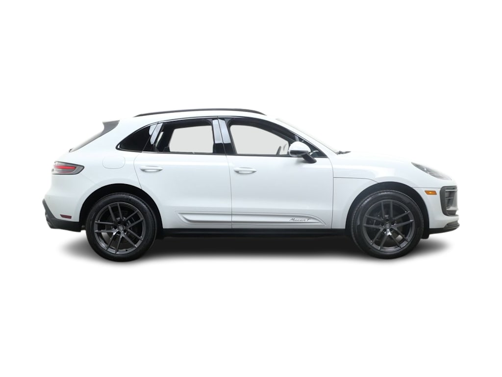 Thumbnail: 2026 Porsche Macan - 14