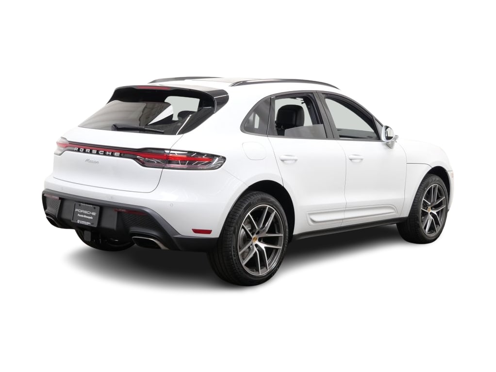 Thumbnail: 2026 Porsche Macan - 11