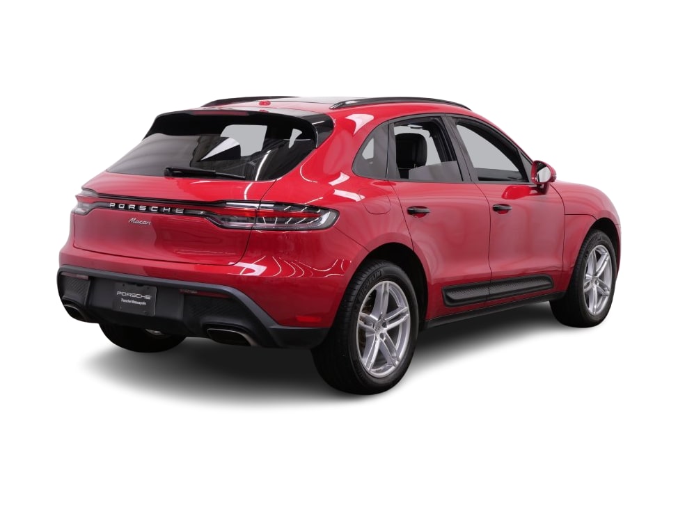 Thumbnail: 2023 Porsche Macan - 12