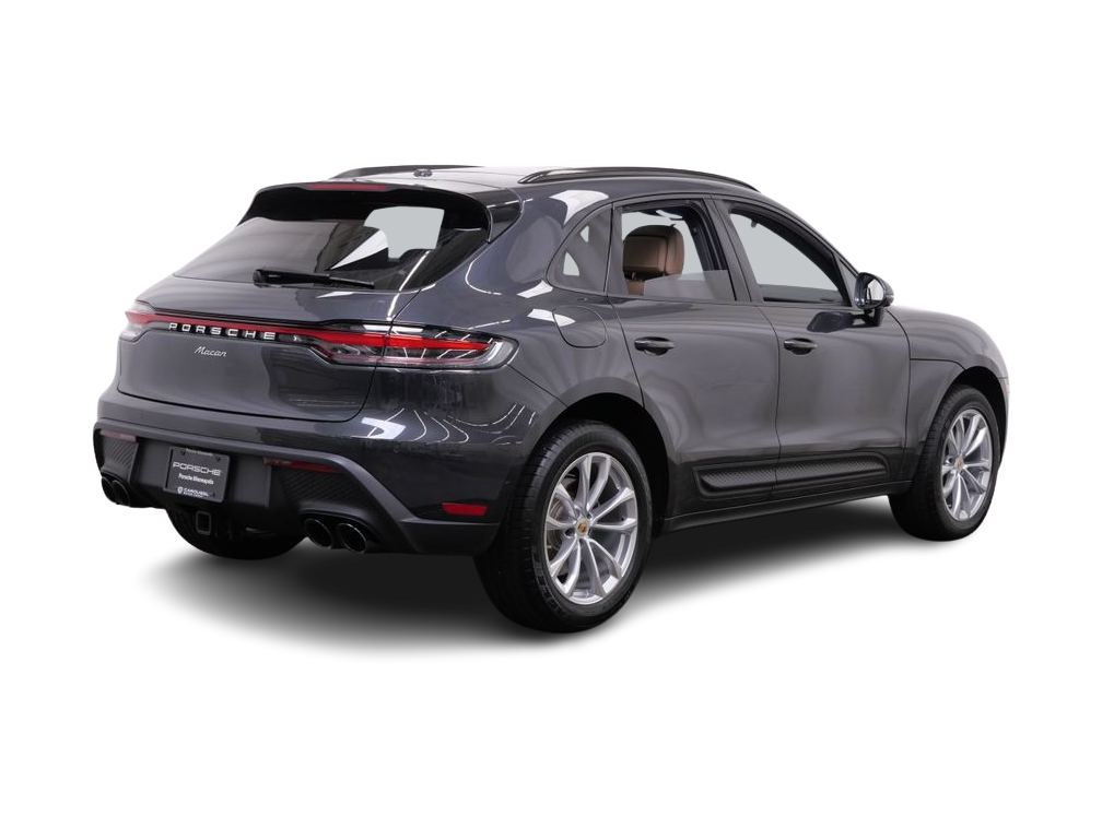 Thumbnail: 2026 Porsche Macan - 13