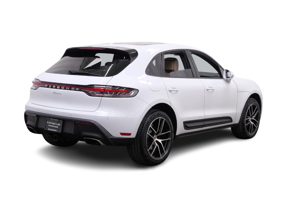 Thumbnail: 2026 Porsche Macan - 12