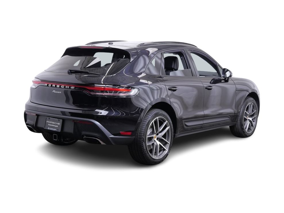 Thumbnail: 2026 Porsche Macan - 12