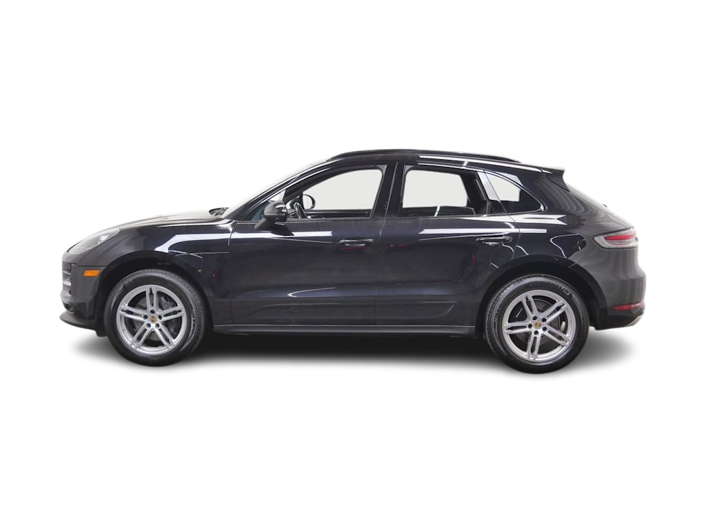 Thumbnail: 2021 Porsche Macan - 3