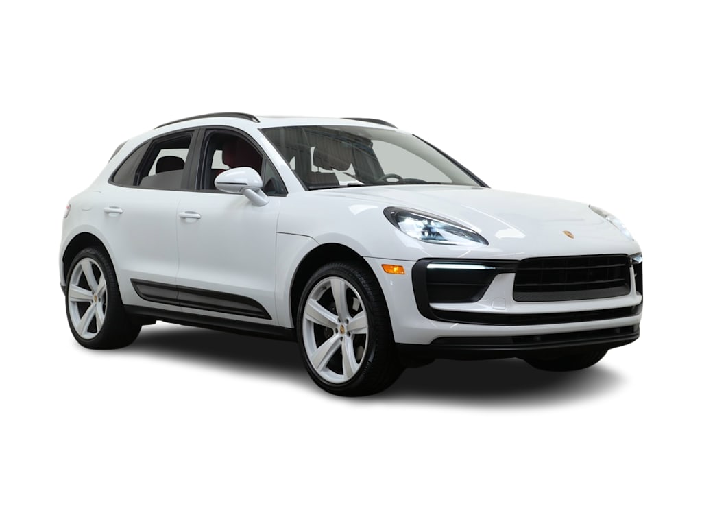 Thumbnail: 2022 Porsche Macan - 13