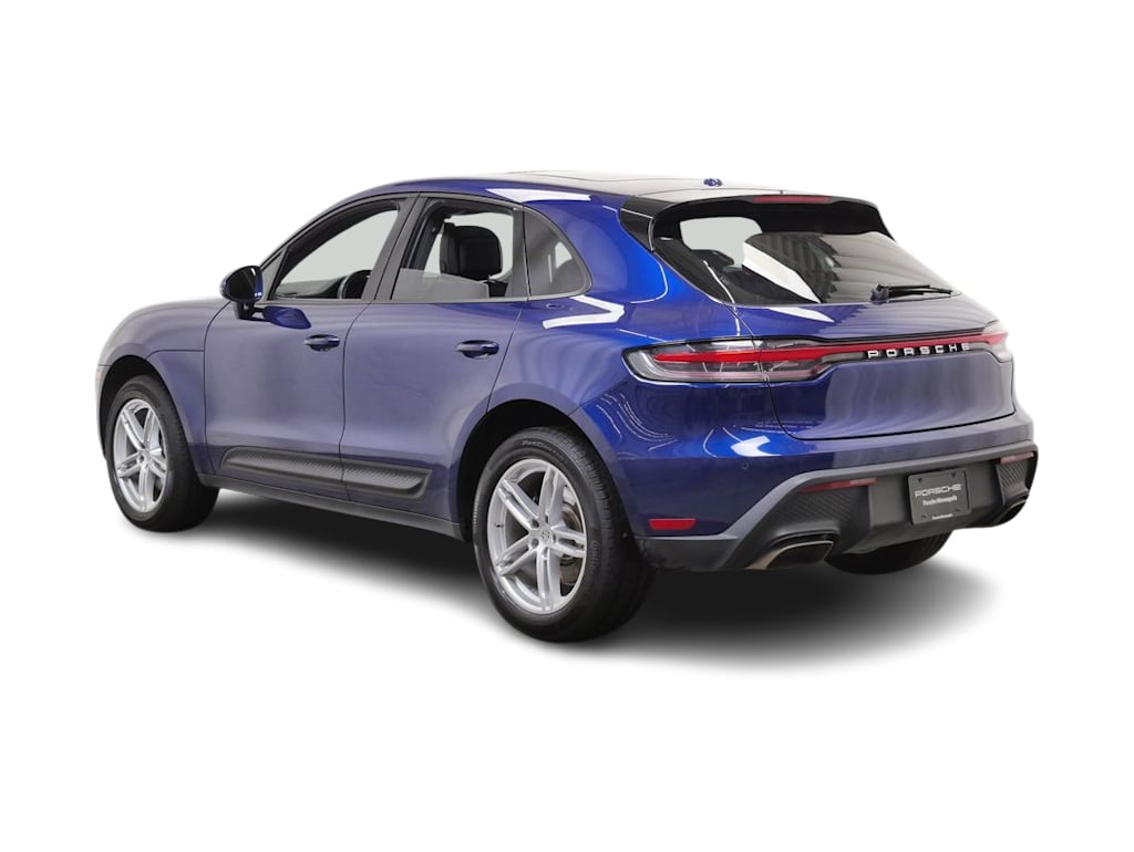 Thumbnail: 2024 Porsche Macan - 4