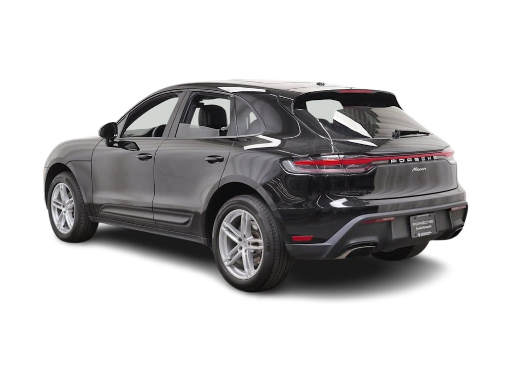 Thumbnail: 2024 Porsche Macan - 4