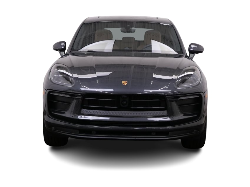 Thumbnail: 2026 Porsche Macan - 16