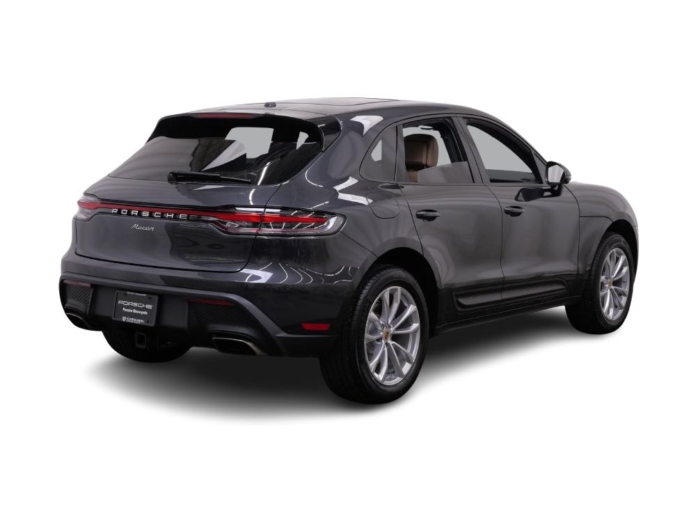 Thumbnail: 2026 Porsche Macan - 13