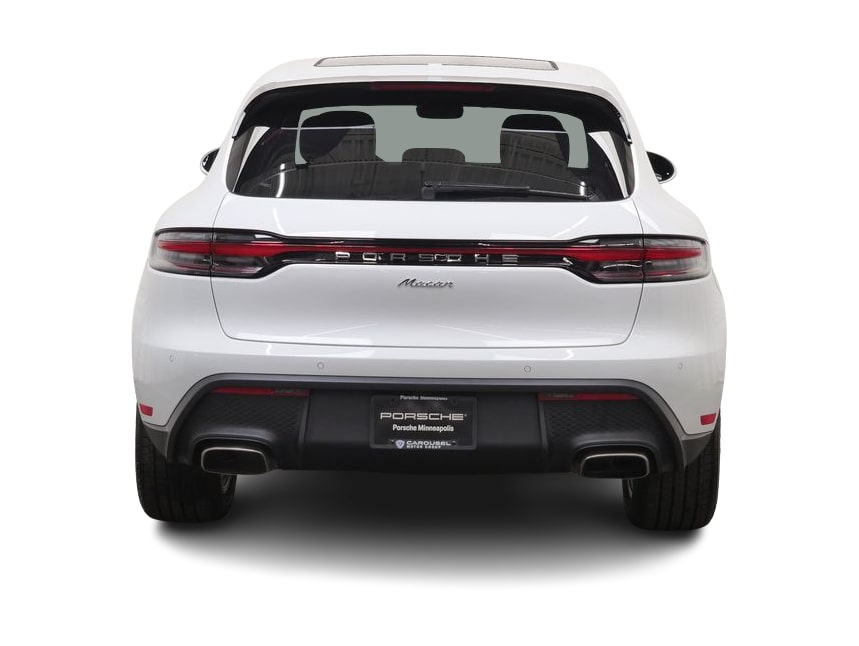 Thumbnail: 2026 Porsche Macan - 5
