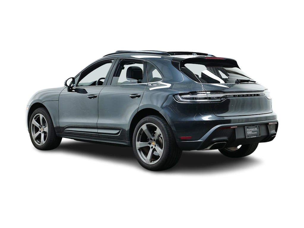 Thumbnail: 2022 Porsche Macan - 4