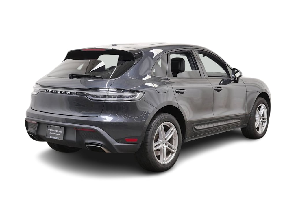 Thumbnail: 2024 Porsche Macan - 13