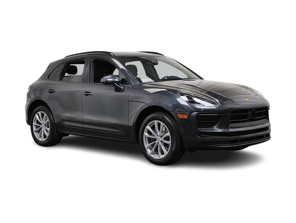 Thumbnail: 2026 Porsche Macan - 14
