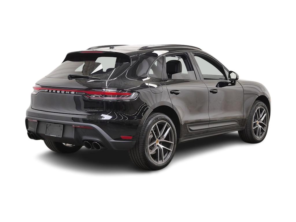 Thumbnail: 2026 Porsche Macan - 12