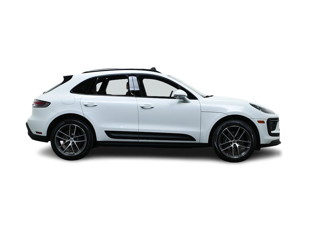 Thumbnail: 2025 Porsche Macan - 15