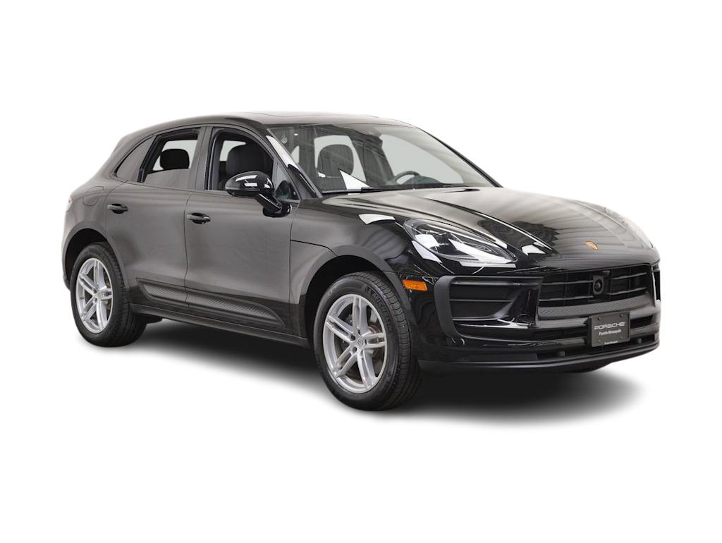 Thumbnail: 2025 Porsche Macan - 13