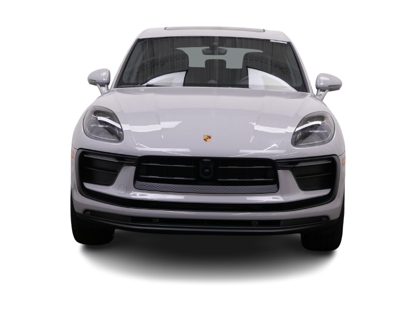 Thumbnail: 2026 Porsche Macan - 14