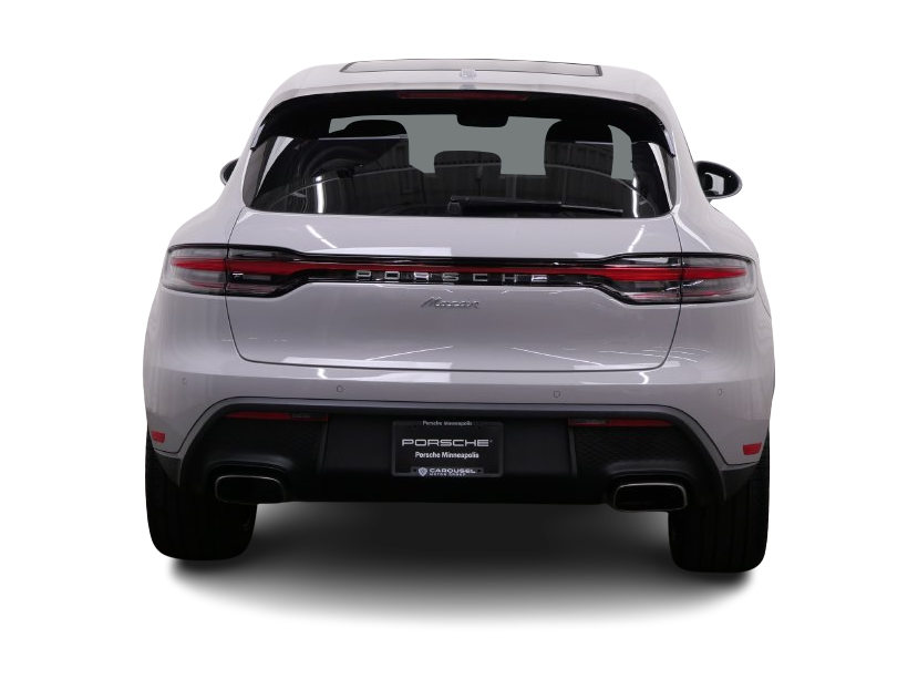 Thumbnail: 2026 Porsche Macan - 5