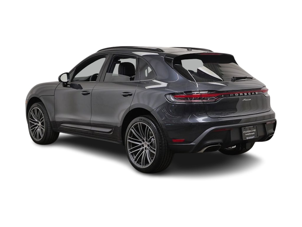 Thumbnail: 2026 Porsche Macan - 4