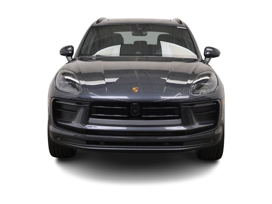 Thumbnail: 2026 Porsche Macan - 14