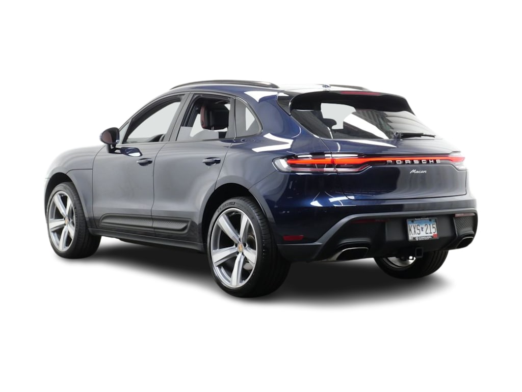 Thumbnail: 2023 Porsche Macan - 4