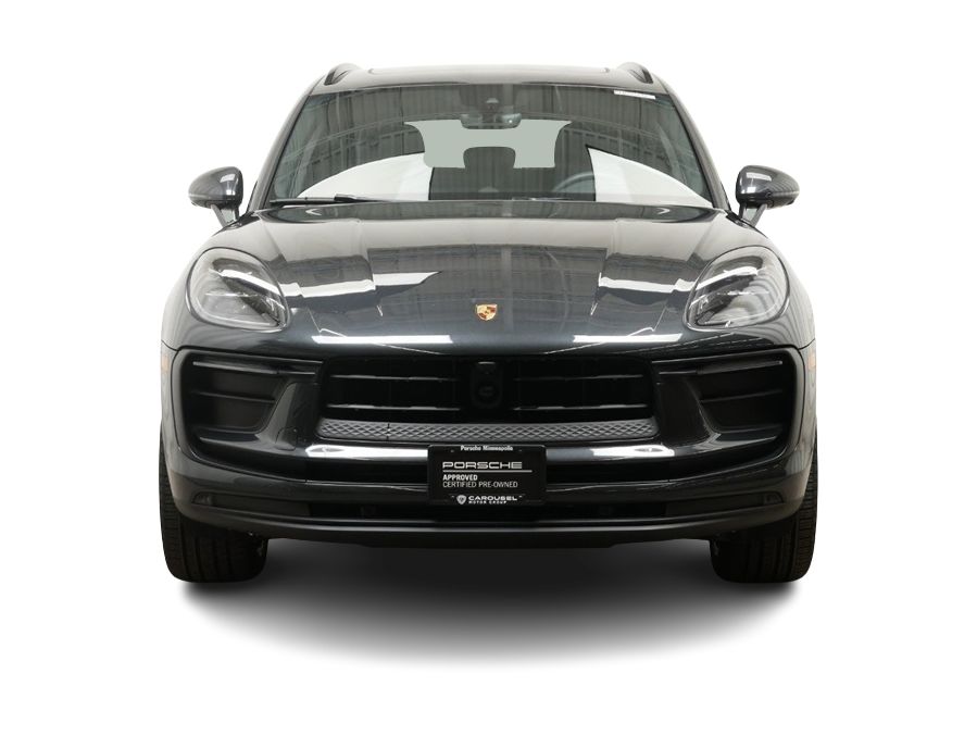 2024 Porsche Macan Base 18