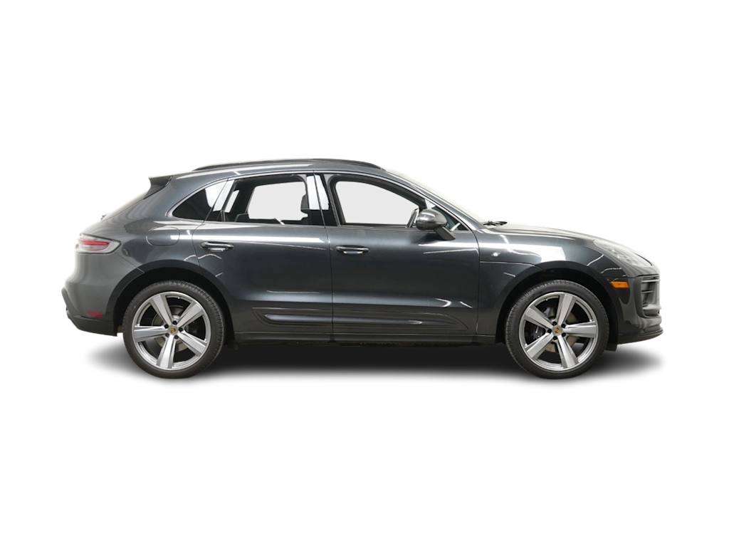2024 Porsche Macan Base 16