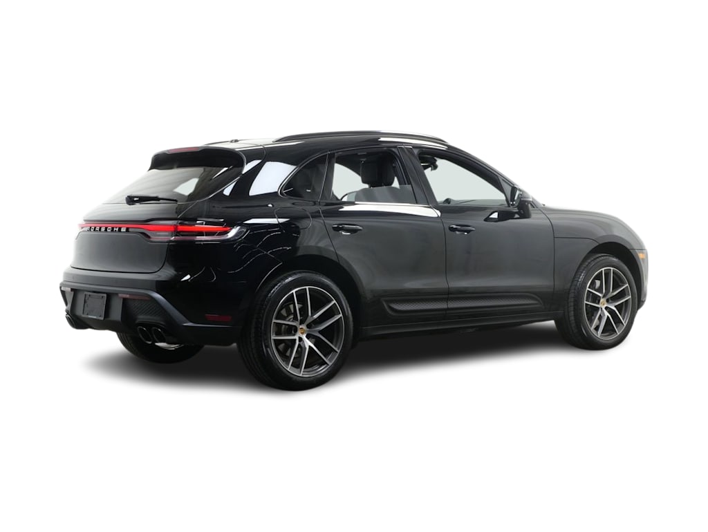 Thumbnail: 2025 Porsche Macan - 13