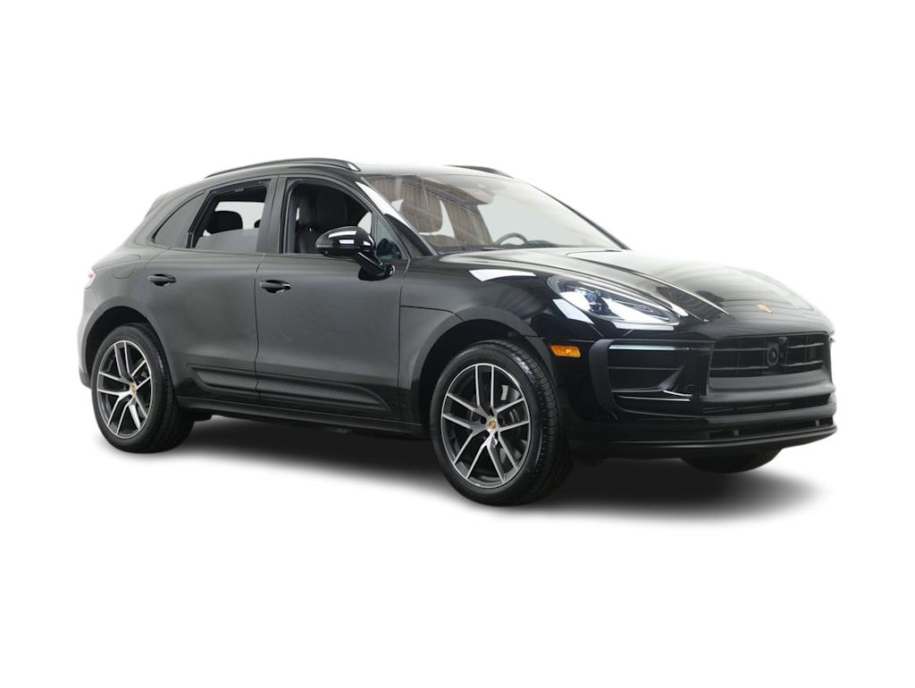 Thumbnail: 2025 Porsche Macan - 15