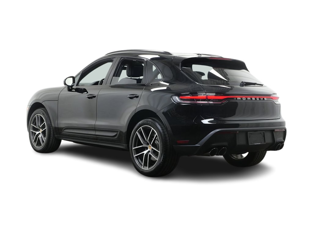 Thumbnail: 2025 Porsche Macan - 4