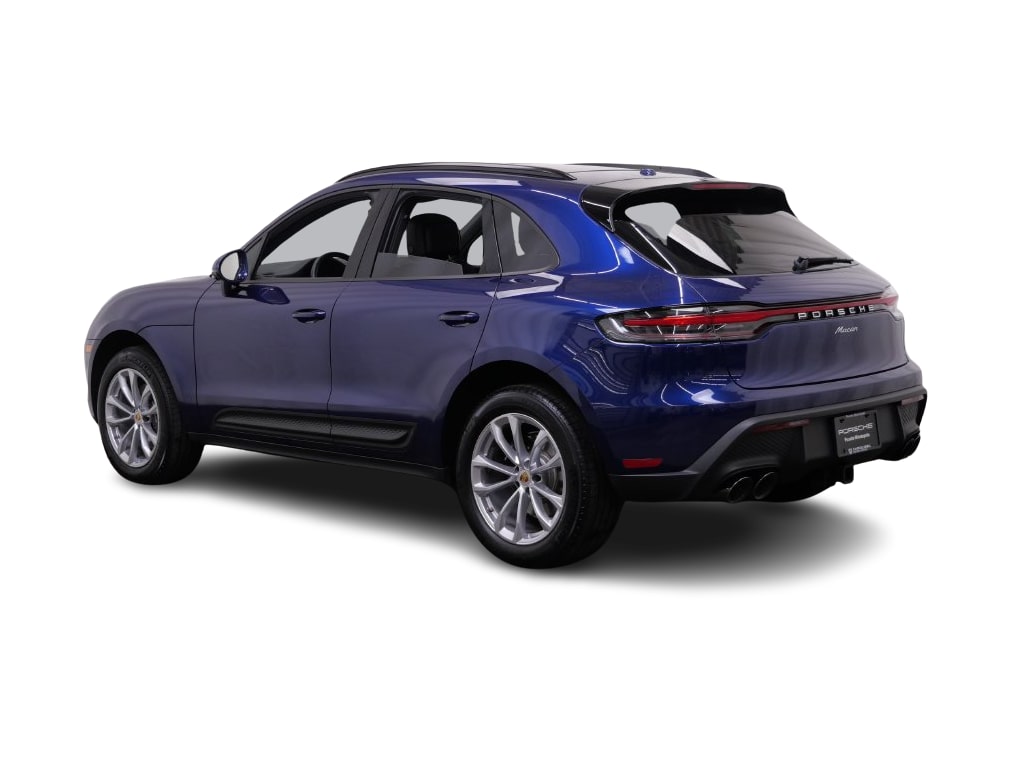Thumbnail: 2026 Porsche Macan - 4