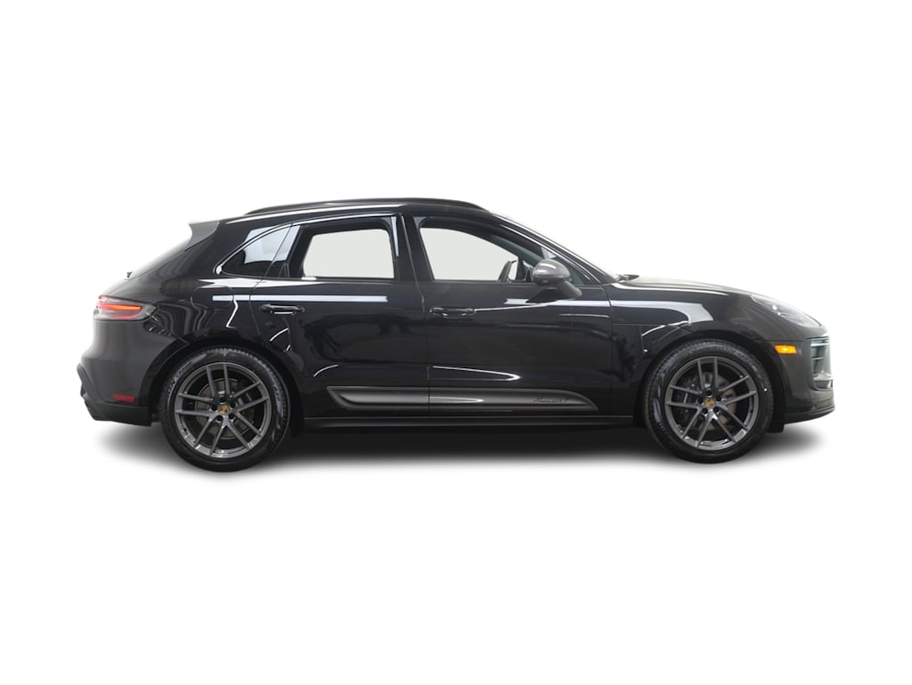 Thumbnail: 2026 Porsche Macan - 13