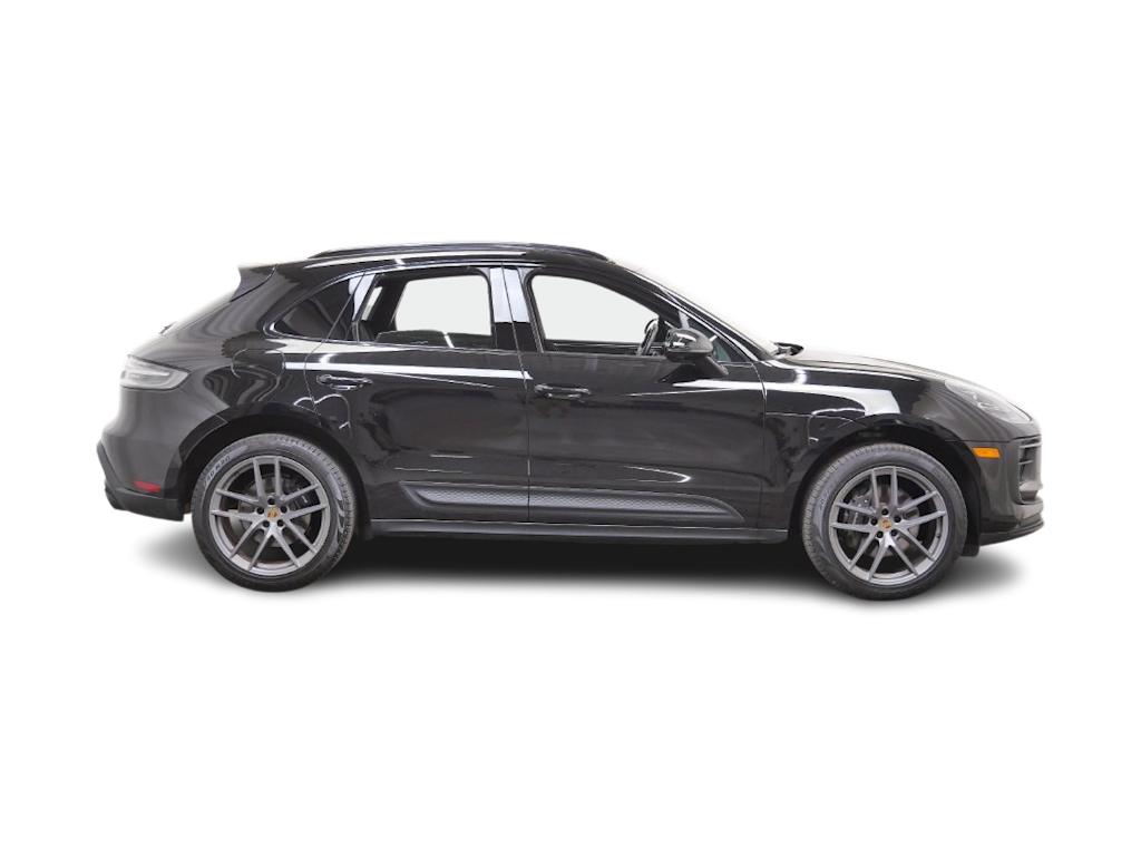 Thumbnail: 2023 Porsche Macan - 13