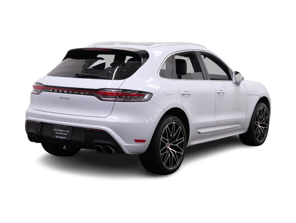 Thumbnail: 2024 Porsche Macan - 12