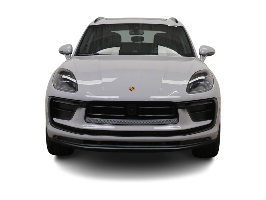 Thumbnail: 2026 Porsche Macan - 14