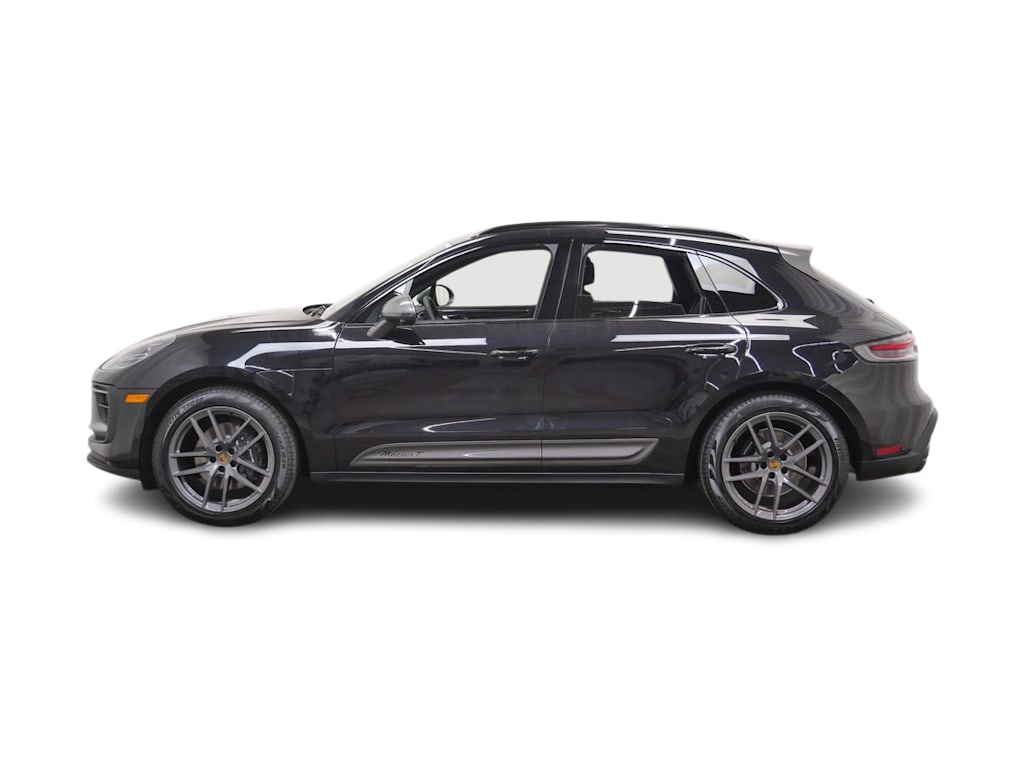 Thumbnail: 2026 Porsche Macan - 3
