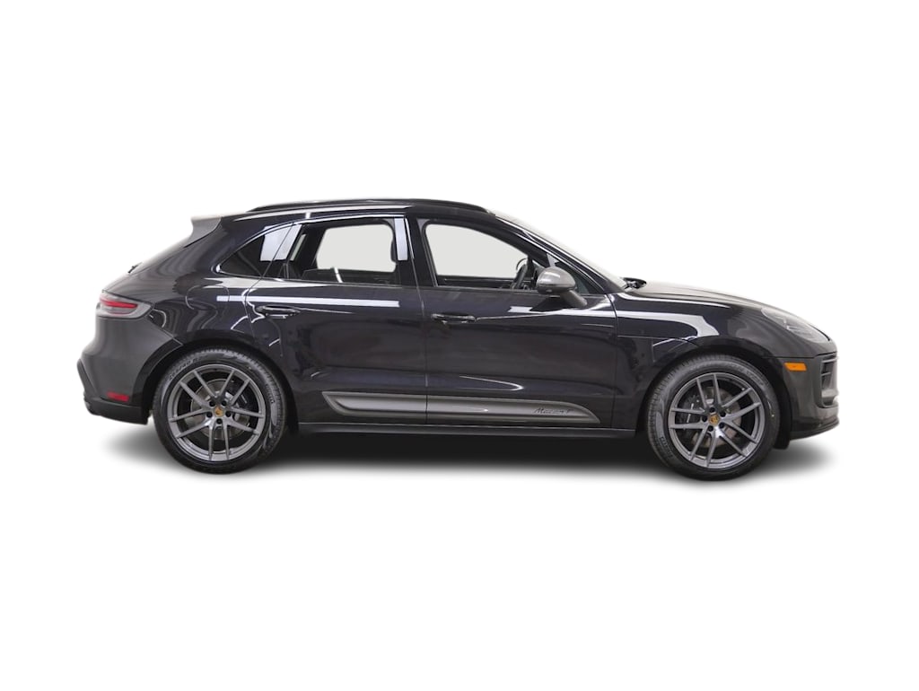 Thumbnail: 2026 Porsche Macan - 12