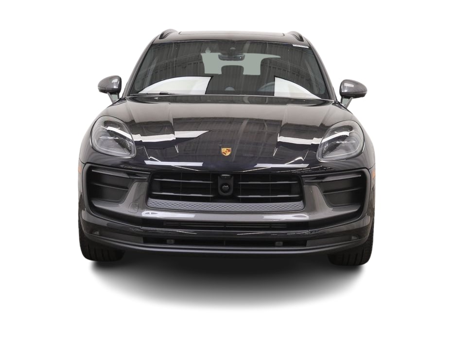 Thumbnail: 2026 Porsche Macan - 14