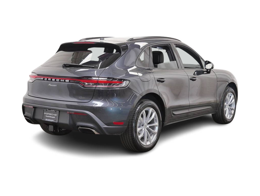 Thumbnail: 2026 Porsche Macan - 12