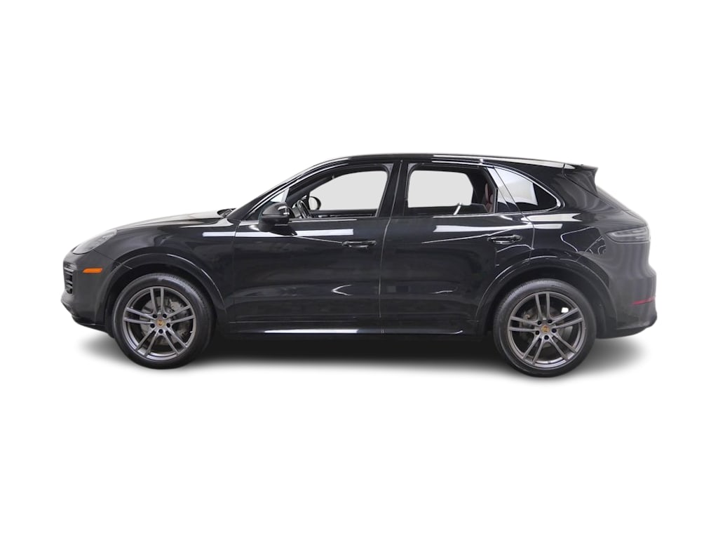 Thumbnail: 2023 Porsche Cayenne - 3