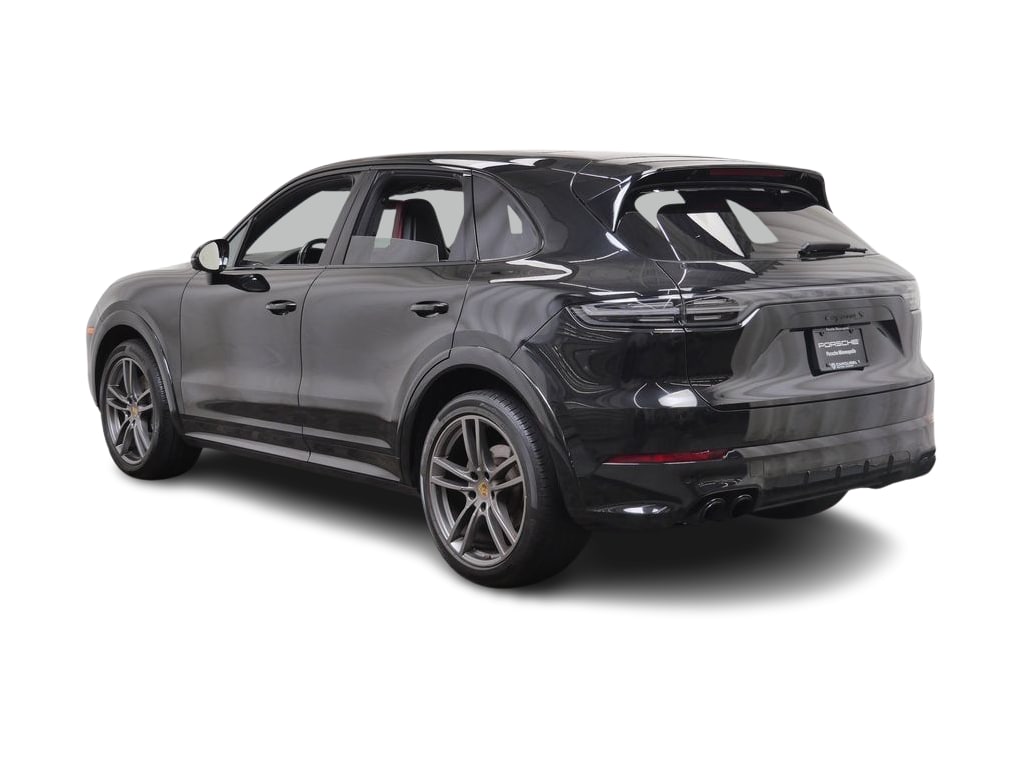 Thumbnail: 2023 Porsche Cayenne - 4