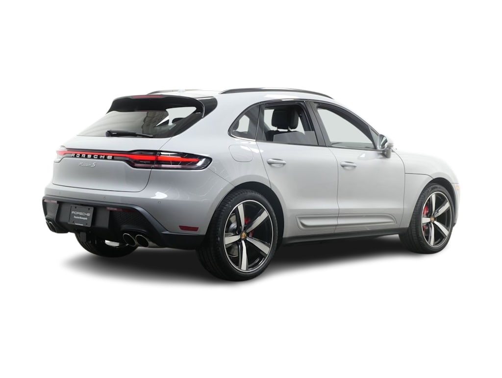 Thumbnail: 2026 Porsche Macan - 14
