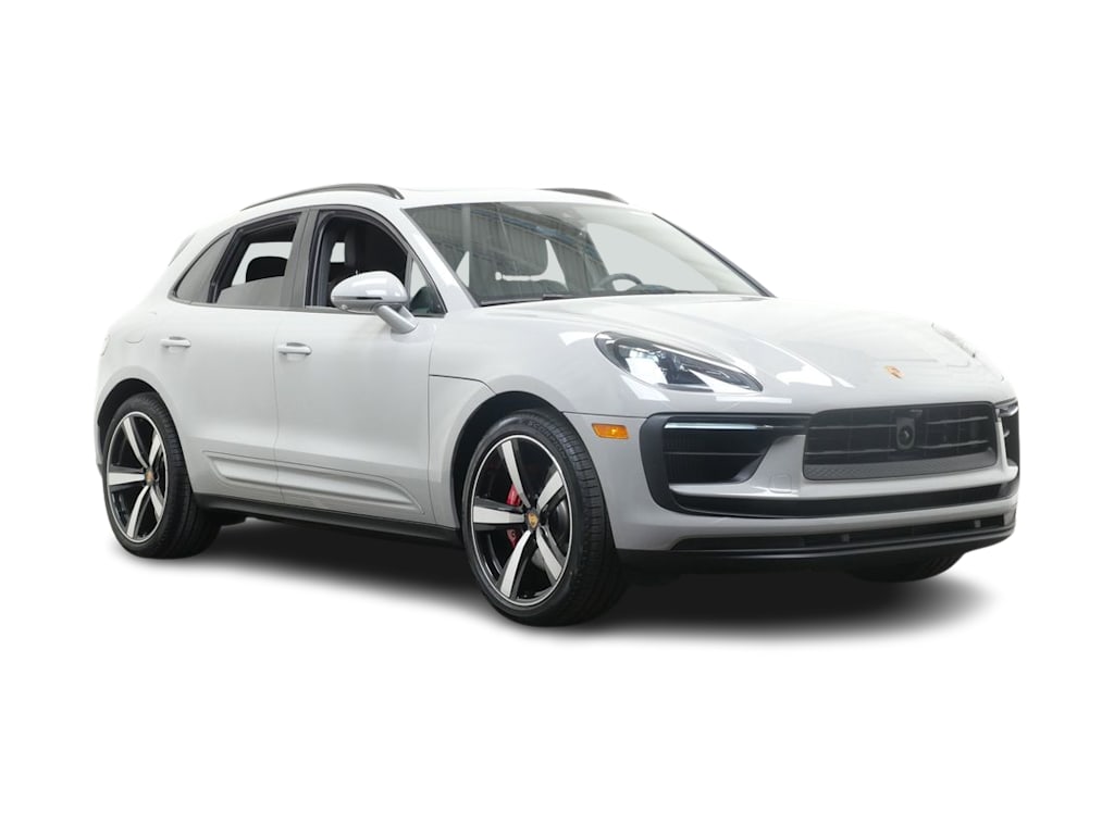Thumbnail: 2026 Porsche Macan - 16