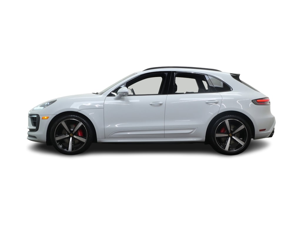 Thumbnail: 2026 Porsche Macan - 3